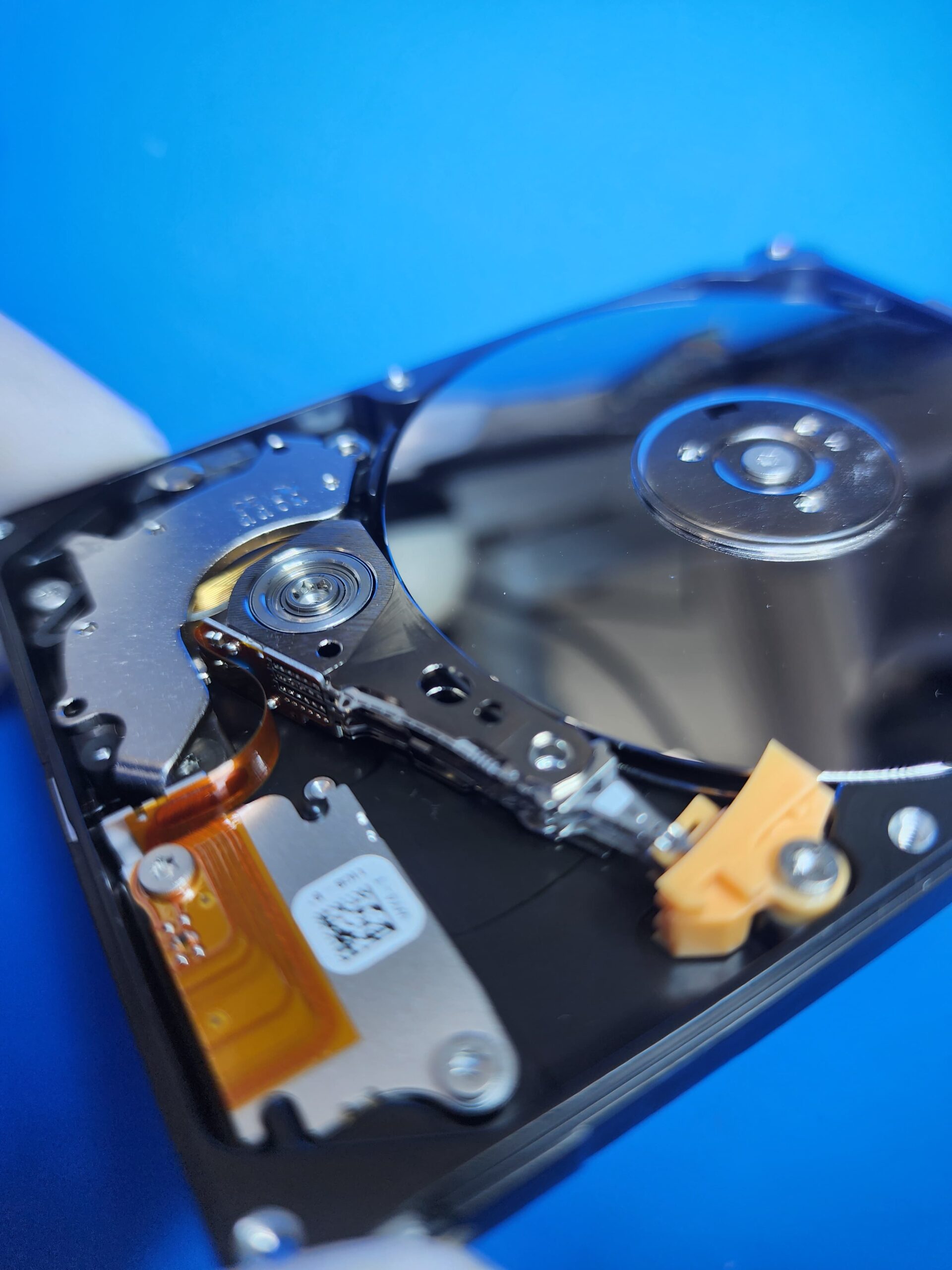 하드디스크 손상유형 충격에 의한 손상